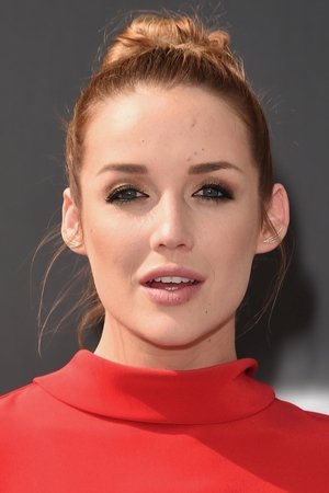 Sarah Dumont portrait