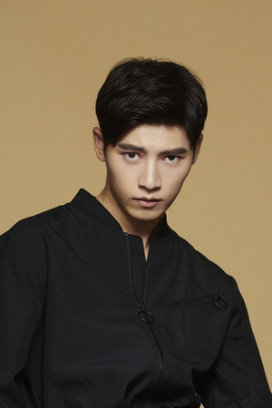 Liang Xuefeng portrait