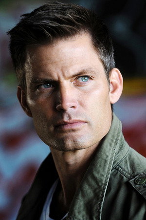 Casper Van Dien portrait