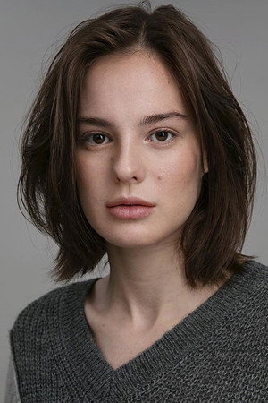 Izabel Eydlen portrait