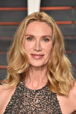 Kelly Lynch portrait