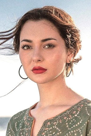 Hania Aamir portrait