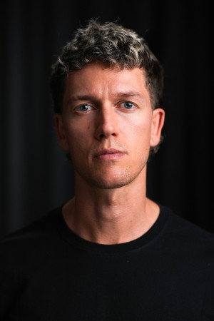Fenn Leon portrait