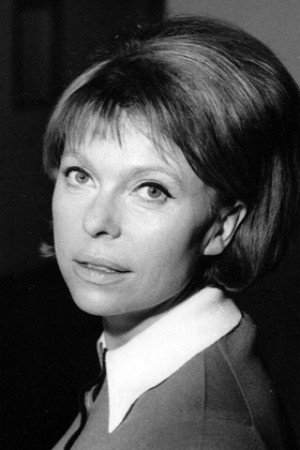 Margot Leonard portrait