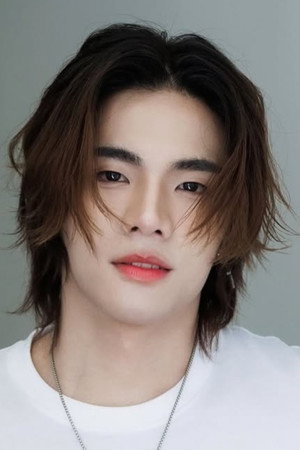 Piyawat Phongkanittanon portrait