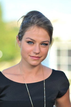 Émilie Dequenne portrait