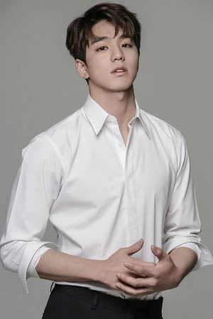 Kim Min-gue portrait