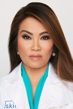 Sandra Lee portrait