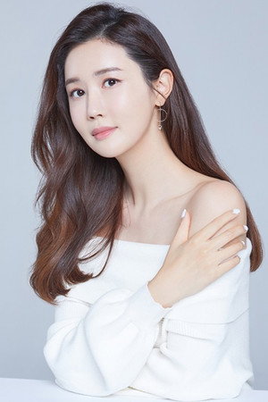 Lee Da-hae portrait