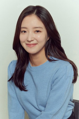 Lee Se-young portrait