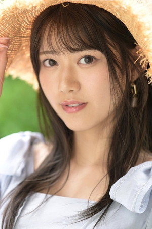 Ria Aise portrait