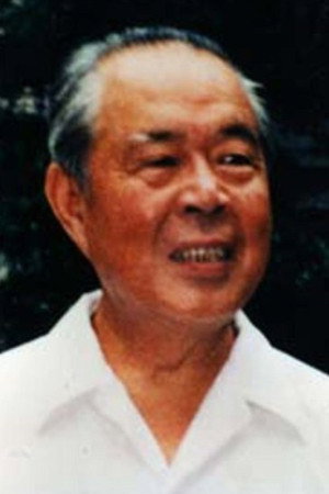 Delong Hu portrait