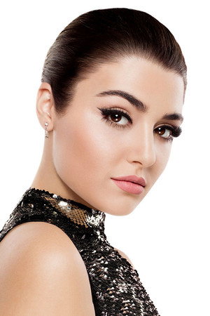 Hande Erçel portrait