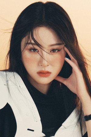 Huh Yunjin portrait