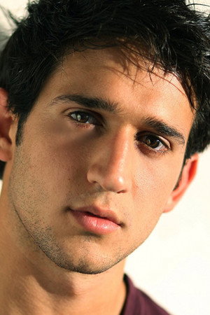 Darius Homayoun portrait