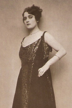 Maria Widal portrait