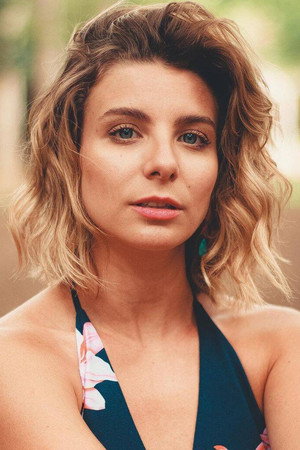 Julia Foti portrait