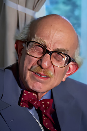 Akil Öztuna portrait