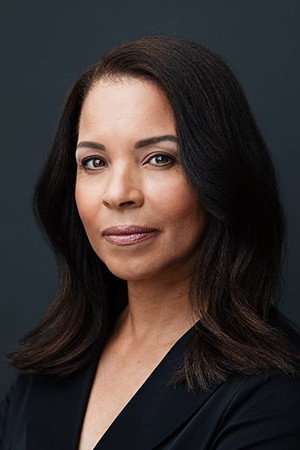 Traci Wolfe portrait