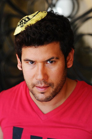 Guy Amir portrait