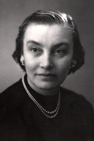 Evi Rauer portrait