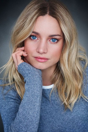 Laurence Leboeuf portrait