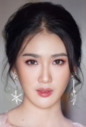 Natsiya Prommart portrait