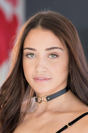 Avi Love portrait