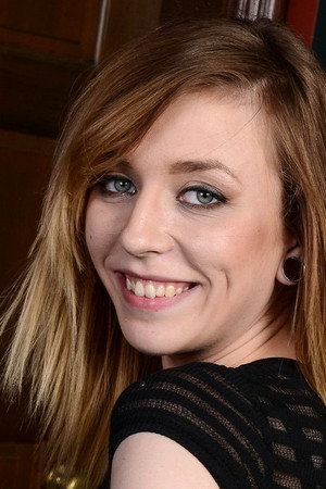 Ariel Skye portrait