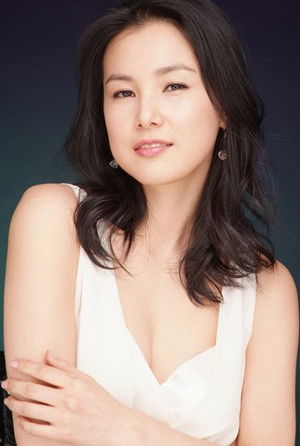 Lee Ji-hyeon portrait