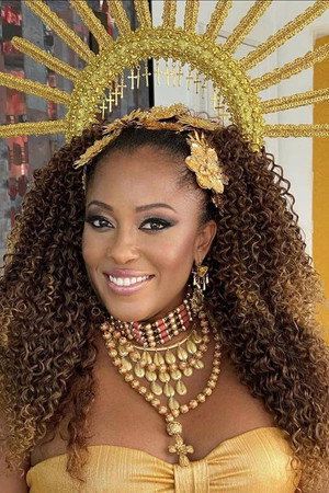 Maíra Azevedo portrait
