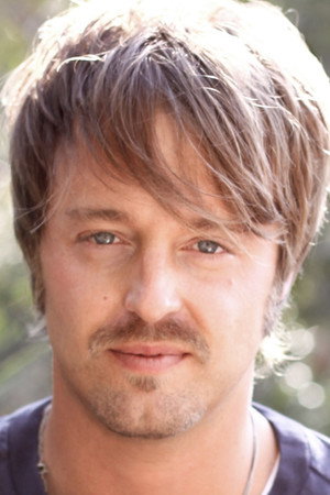Joshua Leonard portrait