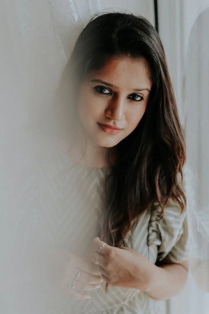 Amritha  Menon portrait