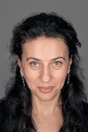 Handan İpekçi portrait