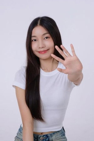 Wanthida Sunakorn portrait
