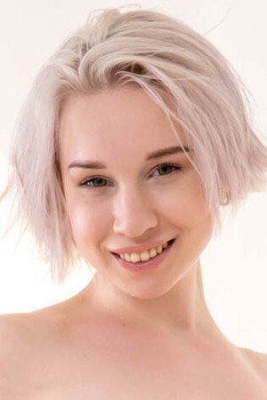 Alice Klay portrait