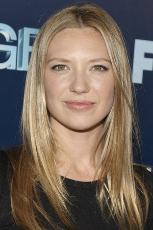 Anna Torv portrait