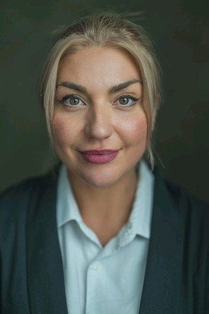 Delia Florea portrait