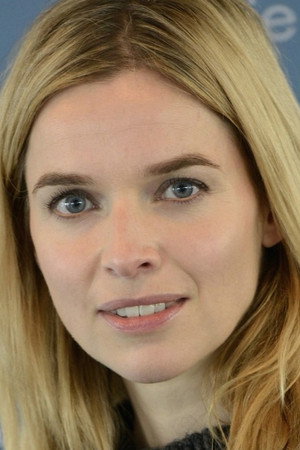 Thekla Reuten portrait