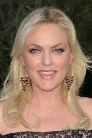 Elaine Hendrix portrait