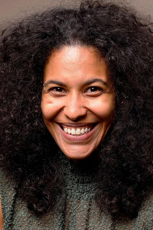 Isamara Castilho portrait