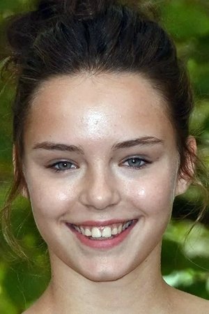 Mallory Wanecque portrait