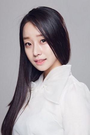 Moon Ye-won portrait