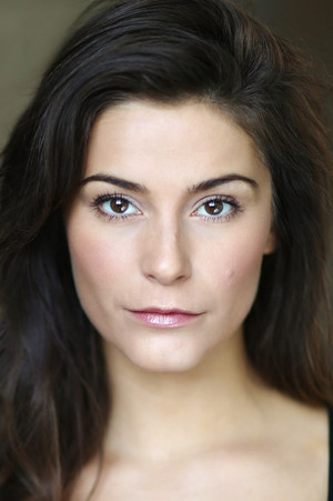Elysia Rotaru portrait