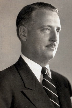 Robert Gleckler portrait
