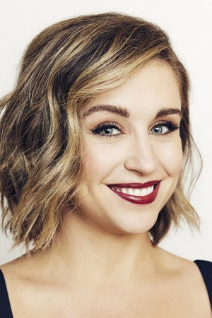 Taylor Misiak portrait