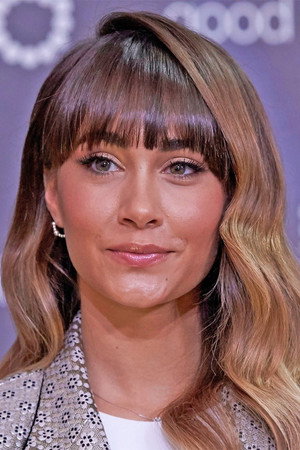 Aitana portrait