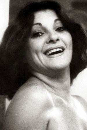 Yara Amaral portrait