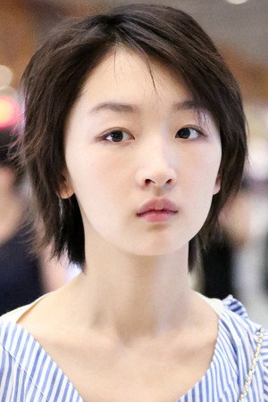 Zhou Dongyu portrait