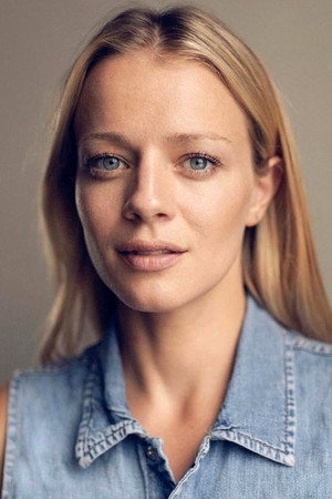 Julie McLellan portrait